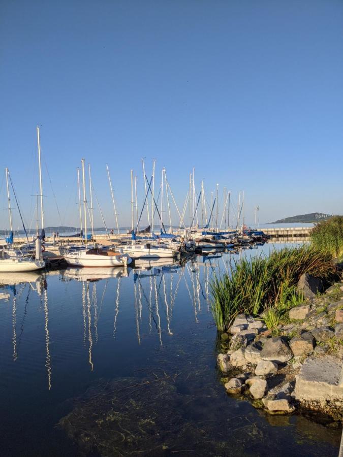Marica Apartman Balatonfenyves Eksteriør billede